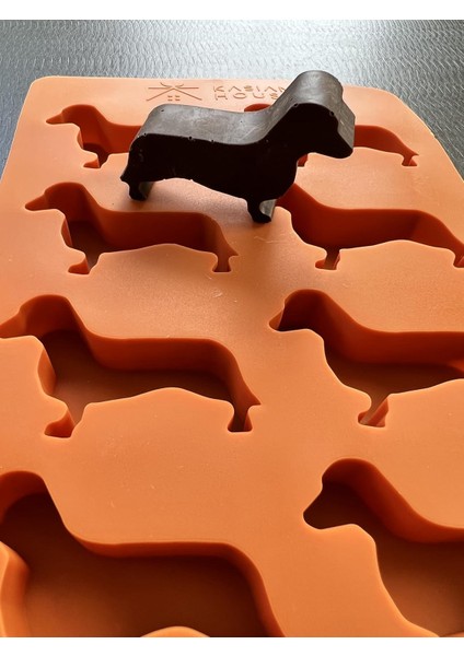 Ekstra Büyük Dachshund Silikon Buzluk Tepsisi ve Ikram Kalıbı, 8 Wiener Köpek Şekilli Kalıp, Bpa Içermez ve Isıya Dayanıklı, Sosis Köpek Çikolata Kalıbı (Yurt Dışından) fırsatları