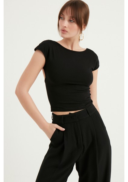 Sırtı Açık Süprem Tişört fiyatları