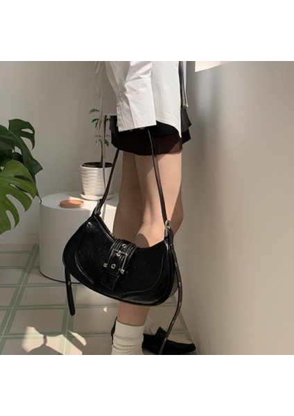 Kore Ins Blogger Kadınlar Için Aynı Stil Çanta Yaz 2023 Yeni Retro Sıcak Kız Koltuk Altı Çantası Niş Tek Omuz Crossbody Çanta (Yurt Dışından) modelleri