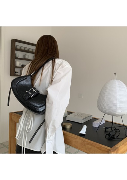 Kore Ins Blogger Kadınlar Için Aynı Stil Çanta Yaz 2023 Yeni Retro Sıcak Kız Koltuk Altı Çantası Niş Tek Omuz Crossbody Çanta (Yurt Dışından) fırsatları