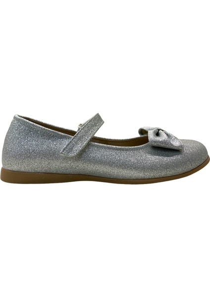 330 Kız Çocuk Babet