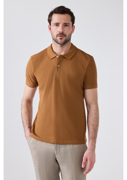 Regular Fit Tütün Pike Dokulu %100 Pamuk Kıvrılmaz Polo Yaka Nakışlı T-Shirt 4HC14ORT51000