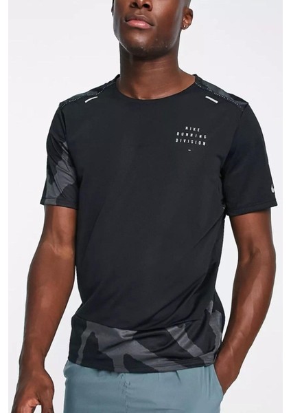 Dri Fit Run Division Rise 365 Graphic Short Sleeve Reflectörlü Siyah Koşu Tişörtü
