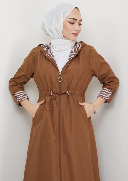 Kapüşonlu Çizgili Uzun Trençkot Taba HM2332 fırsatları