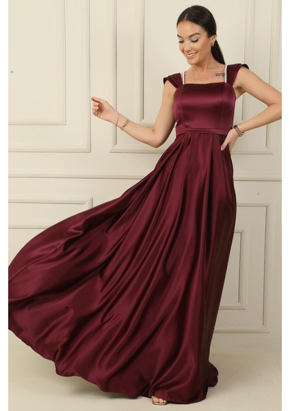 Askılı Taş Detaylı Kare Yaka Astarlı Uzun Saten Elbise modelleri