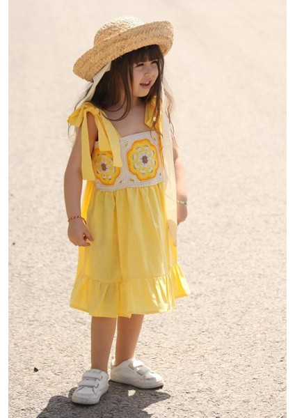 Kız Çocuk Motifli Dokuma Elbise modelleri