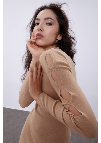 Camel Damla Dekolteli Triko Elbise fırsatları
