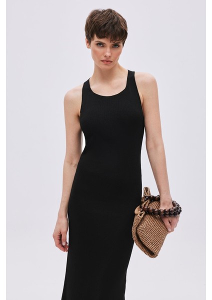 Siyah Sırt Dekolteli Midi Triko Elbise fiyatları