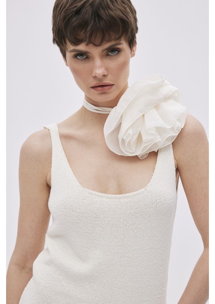 Ekru Dokulu Uzun Triko Elbise fırsatları