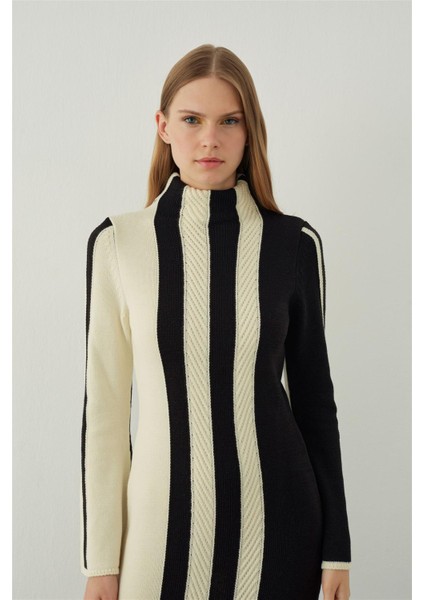 Siyah Şerit Detaylı Dik Yaka Midi Triko Elbise modelleri