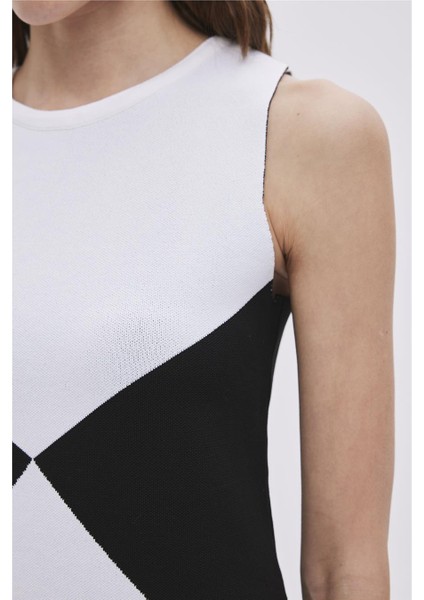 Siyah Geometrik Desenli Mini Triko Elbise indirimleri