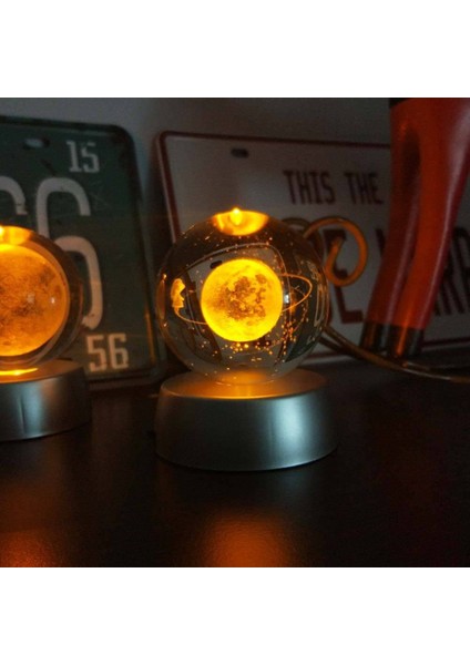 Satürn Çemberinde Yürüyen Kız Işıklı Cam Küre 8cm*6cm indirimleri