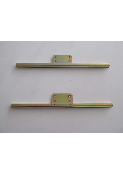 Renault R9- Broadway- 83/96; Ön Kapı Cam Kızağı Sağ/sol (Camı Kaldıran) Oem No: (7702189087)