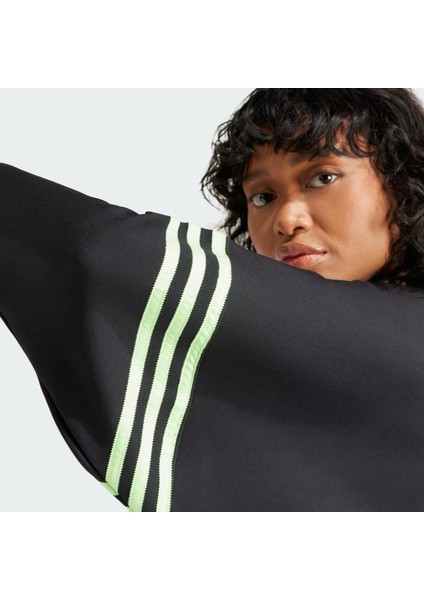 Adidas Neuclassics Kadın Sweatshirt