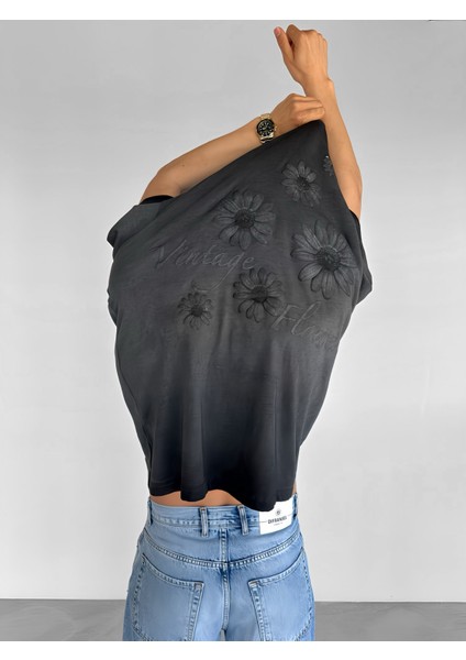 Oversize 'vintage Flawers' Desen Baskılı T-Shirt Füme fiyatları