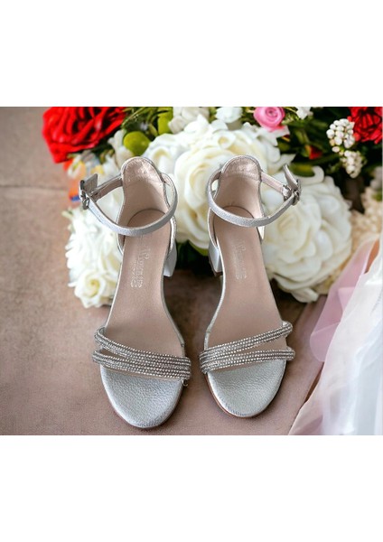 Çocuk Topuklu Ayakkabı fırsatları