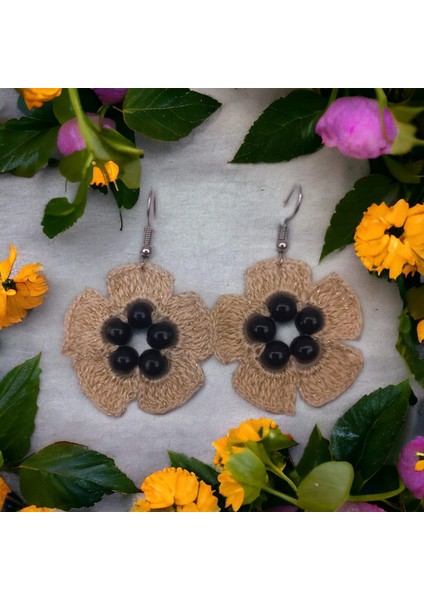 Örgü El Yapımı Etnik Otantik Aesthetic Soft Vibes Vintage Coquette Fairycore Boncuklu Kaliteli Simli Örgü İp Kombin Moda Özel Modern Tasarım Hediyelik Sallantılı Halka Kadın Çiçek Küpe