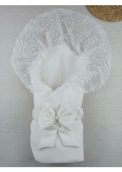 Yenidoğan Bambu Taç Nakışlı Kundaklı Trilüks 3lü Alt Açma Seti Ekru modelleri