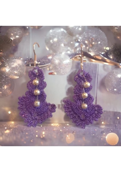 El Yapımı Örgü Etnik Otantik Doğal İnci Boncuklu Sallantılı Halka Aesthetic Soft Vintage Coquette Fairycore Vibes Hediyelik Mor Renk Örgü İpi Kombin Özel Tasarım Hediyelik Yelpaze Küpe