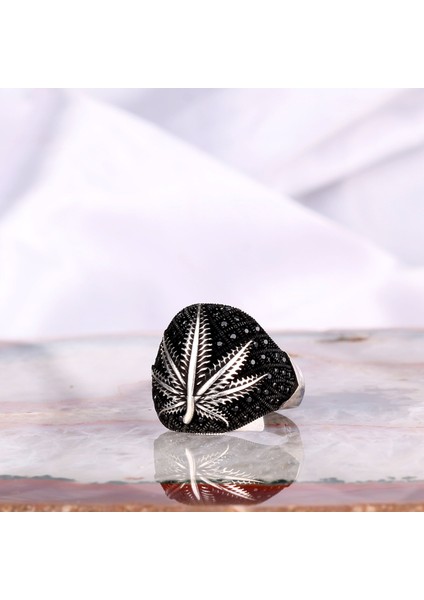 925 Ayar Gümüş Mikro Taşlı Beş Yaprak Model Erkek Yüzük fiyatları