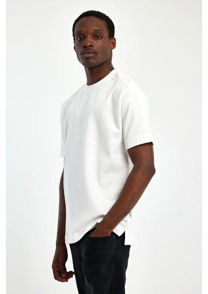 - Erkek Oversize Fit %100 Pamuk Kalın Dokulu Beyaz T-Shirt fırsatları