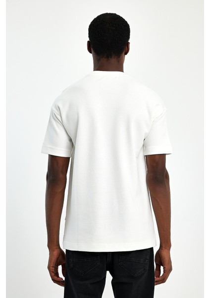 - Erkek Oversize Fit %100 Pamuk Kalın Dokulu Beyaz T-Shirt indirimleri