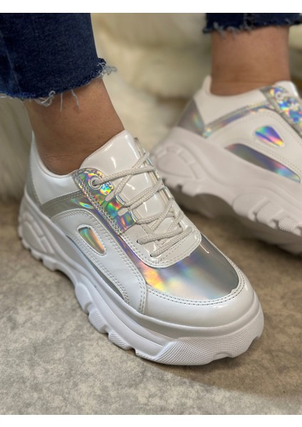 Günlük Kadın Spor Ayakkabı Yüksek Taban 6 cm Sneaker Siyah - Beyaz - Bej - Rugan - Süet 001
