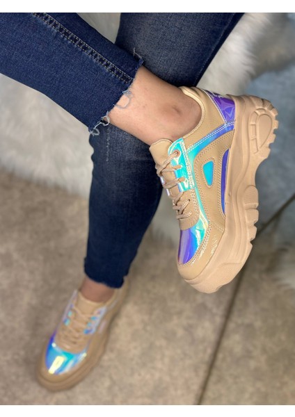 Günlük Kadın Spor Ayakkabı Yüksek Taban 6 cm Sneaker Siyah - Beyaz - Bej - Rugan - Süet 001 modelleri