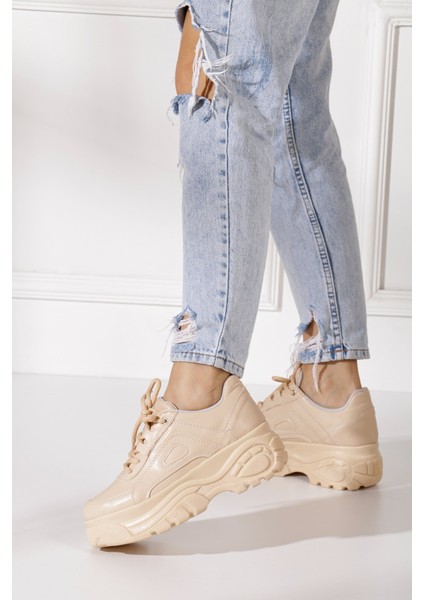 Günlük Kadın Spor Ayakkabı Yüksek Taban 6 cm Sneaker Siyah - Beyaz - Bej - Rugan - Süet 001