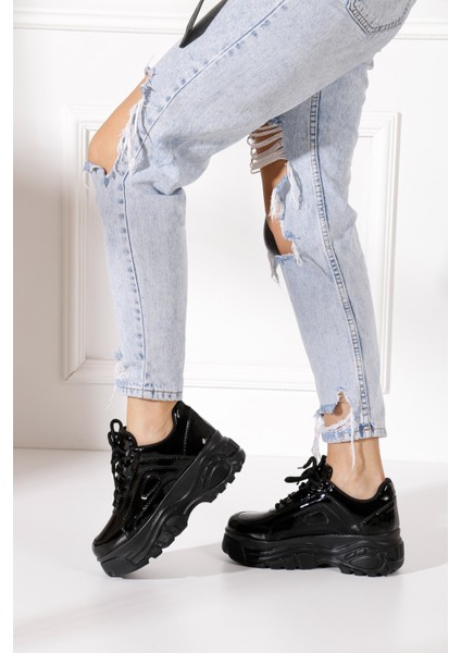 Günlük Kadın Spor Ayakkabı Yüksek Taban 6 cm Sneaker Siyah - Beyaz - Bej - Rugan - Süet 001 modelleri