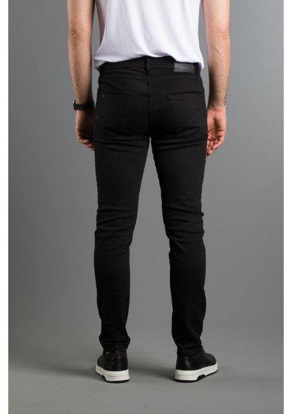 Erkek Siyah Normal Bel Slimfit Kesim Jeans