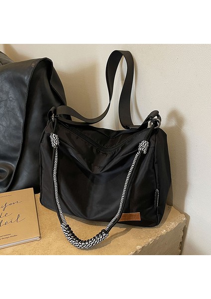 Büyük Kapasiteli Rahat Omuz Çantası 2024 Yeni Moda Çok Yönlü Üniversite Öğrencisi Kanvas Çanta Niş Banliyö Crossbody Çanta (Yurt Dışından)