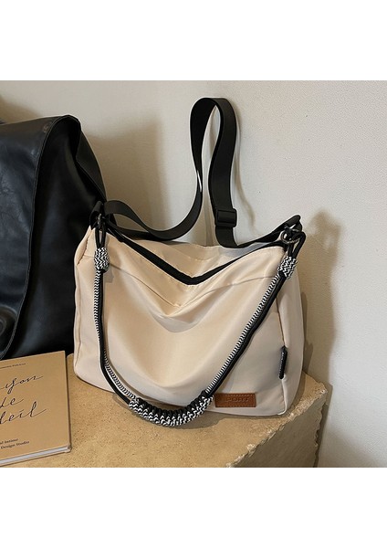 Büyük Kapasiteli Rahat Omuz Çantası 2024 Yeni Moda Çok Yönlü Üniversite Öğrencisi Kanvas Çanta Niş Banliyö Crossbody Çanta (Yurt Dışından)