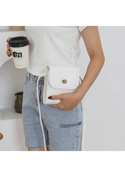 Çantalar 2024 Yeni Moda Küçük Taze Dikey Cep Telefonu Çantası Kadın Crossbody Küçük Çanta Mini Internet Ünlü Aynı Stil Omuz Çantası (Yurt Dışından) modelleri