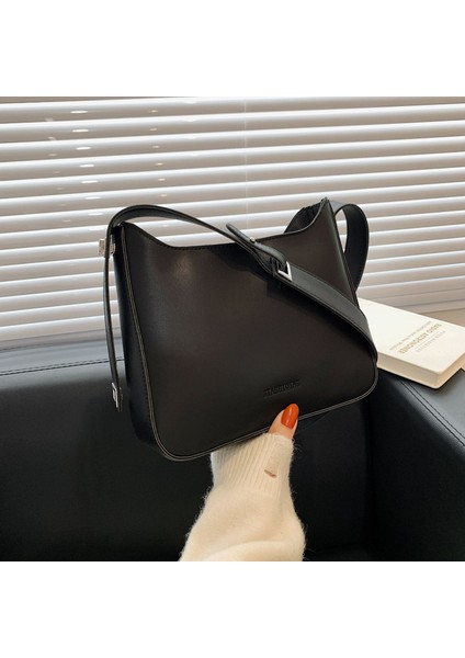 Kaynak Üreticisi Yeni Çanta Kadın 2024 Retro Doku Omuz Çantası Kore Tarzı Yabancı Stil Crossbody Çantası (Yurt Dışından) fırsatları