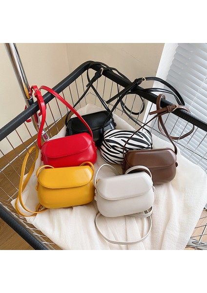 Kore Retro Eyer Çantası 2024 Yaz Yeni Stil Omuz Crossbody Çanta, Şık, Basit ve Çok Yönlü Kadın Cep Telefonu Çantası (Yurt Dışından) fiyatları