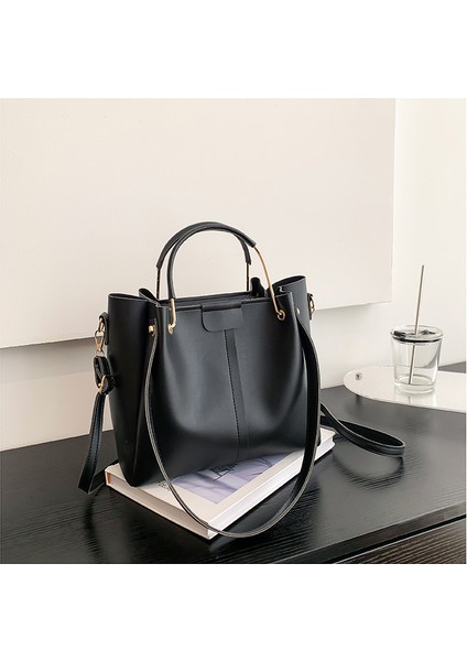 Büyük Kapasiteli Çanta Kadın Çantası 2024 Yeni Moda Moda Sonbahar ve Kış Geniş Bant Crossbody Çanta Omuz El Çantası (Yurt Dışından)