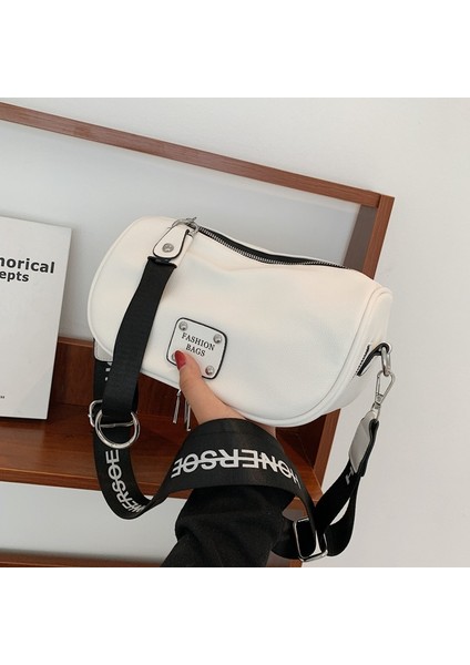 Kadınlar Için Bu Yılın Popüler Çantaları 2024 Yeni Moda Çok Yönlü Batı Tarzı Eyer Çantası Geniş Omuz Crossbody Çanta Yastık Çantası (Yurt Dışından) modelleri