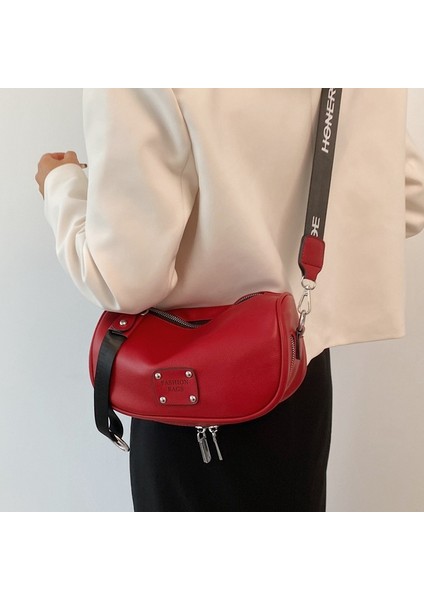 Kadınlar Için Bu Yılın Popüler Çantaları 2024 Yeni Moda Çok Yönlü Batı Tarzı Eyer Çantası Geniş Omuz Crossbody Çanta Yastık Çantası (Yurt Dışından) indirimleri