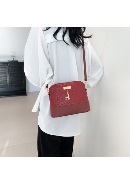 Kadınlar Için Yeni Retro Mizaç Basit Doku Kabuk Çanta 2024 Bahar Sıcak Tarzı Tek Omuz Crossbody Çanta Batı Tarzı Kadın Çantası (Yurt Dışından) modelleri