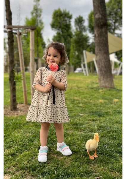 Siyah Kurdele Detaylı Minik Çiçekli Şifon Tül Tasarım Kız Çocuk Bebek Elbise ve Toka Takımı