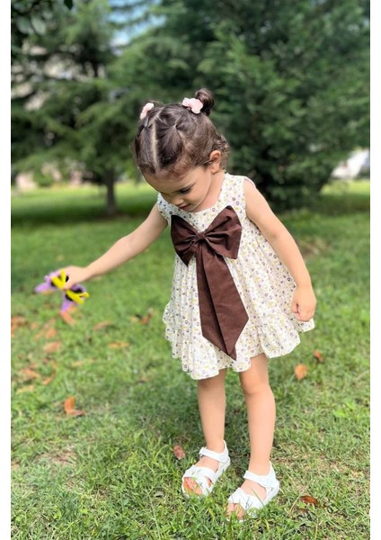 Fiyonk Detaylı Kare Yaka Çiçekli Kahverengi Kız Çocuk Bebek Elbise