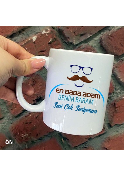 Babalar Günü Özel Gözlülü Bıyıklı Kişiye Özel Resimli ve Isimli Baskılı Kupa Bardaklar