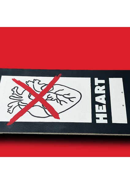 "no Hearts" Kaykay Duvar Dekoru, El Yapımı Ahşap Duvar Dekoru
