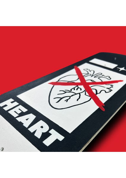 "no Hearts" Kaykay Duvar Dekoru, El Yapımı Ahşap Duvar Dekoru