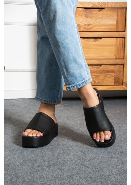 Tanwen Kadın Terlik Dolgu Taban Siyah Deri