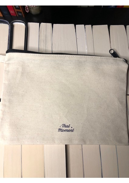 Retro Makyaj Çantası, Baskılı Clutch, Kitap Severler Için Hediye, Arkadaşa Hediye, Retro Kalemlik