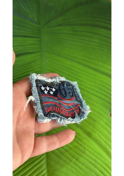 8 x 6 cm Kot Yaılı Nakışlı Arma Dikiş Giyim Aksesuarı