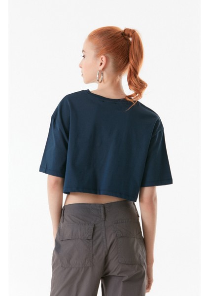 Basic Bisiklet Yaka Oversize Crop Tişört