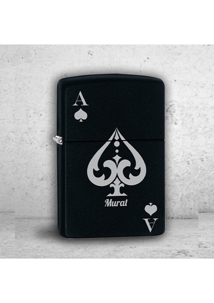 Kişiye Özel Isimli Benzinli Zippo Çakmak Maça Ası Temalı Siyah